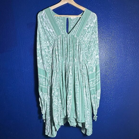 En Creme Floral Smocked Mini Dress Ruffle Sz M LIned Bohemian Summer Relax fit - Picture 2 of 9